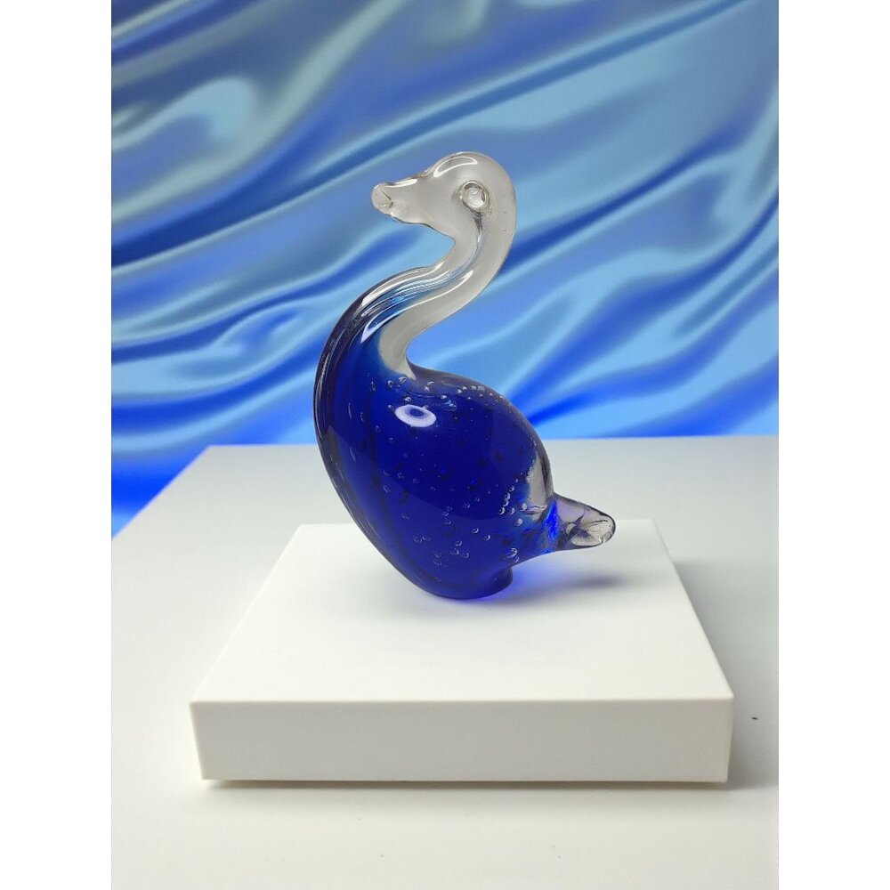 Beautifull Hand Blown Air Bubble Blue/Clear Glass Duck.